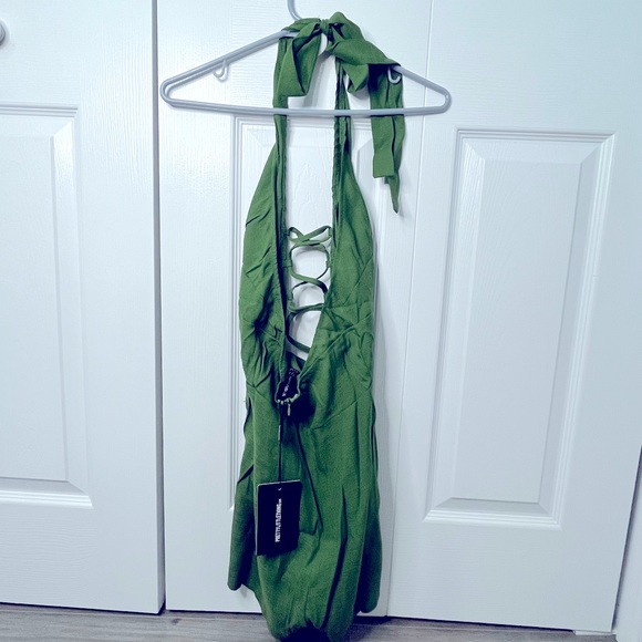 PRETTY LITTLE THING olive linen lace up romper - Picture 4 of 6